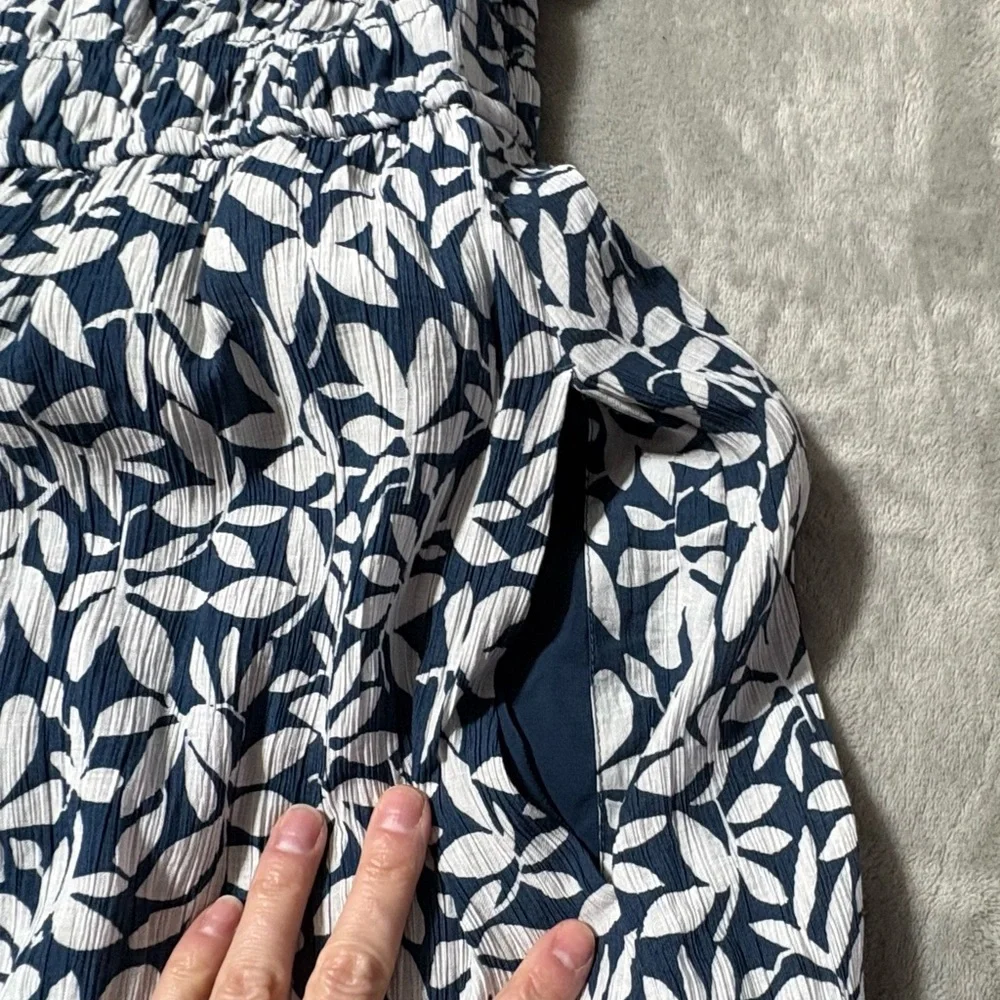 Abercrombie&Fitch NavyWhite Floral RuffleStrap SmockedMaxi DressCottage CoreSz L